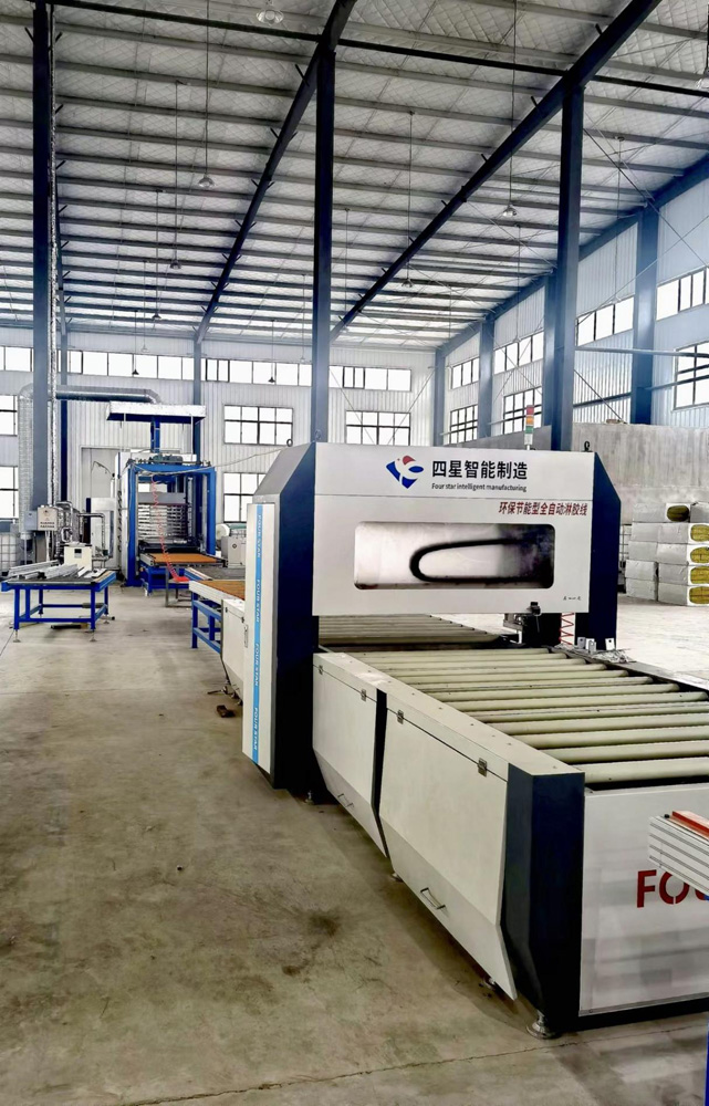 防火门、防火玻璃门生产车间5